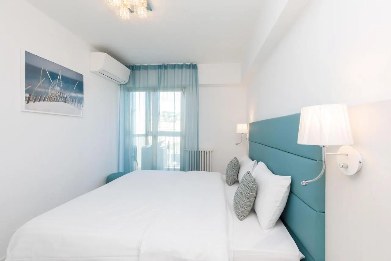 Apartment On La Croisette Deluxe 2 Bedrooms 2 Baths Cannes