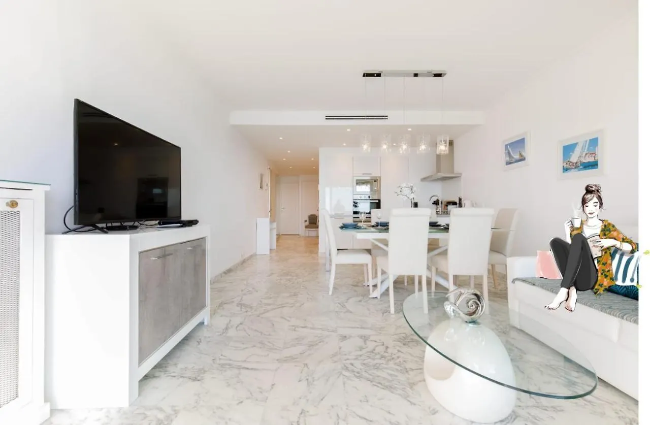 On La Croisette Deluxe 2 Bedrooms 2 Baths Cannes Apartment