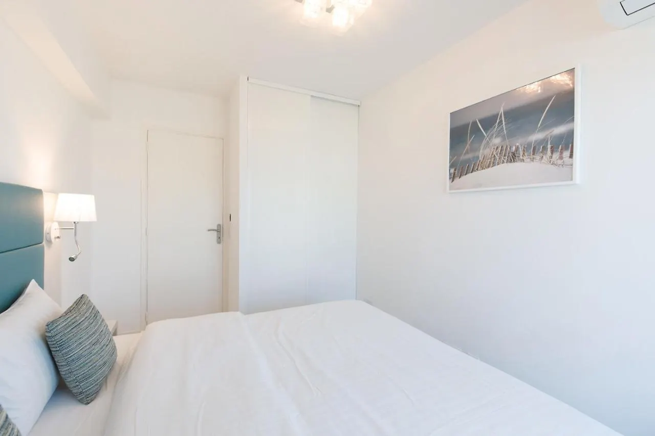 On La Croisette Deluxe 2 Bedrooms 2 Baths Cannes 0*,  France